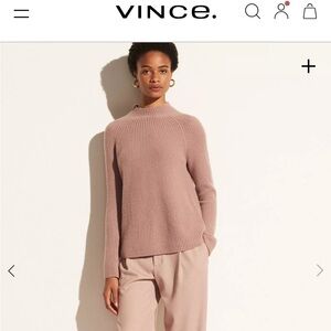 Vince women’s Cream Cashmere blend Crewneck Sweater